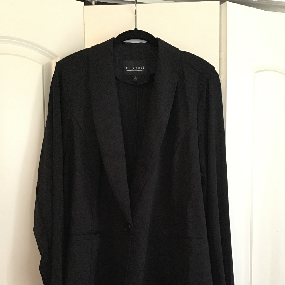 Plus size black blazer